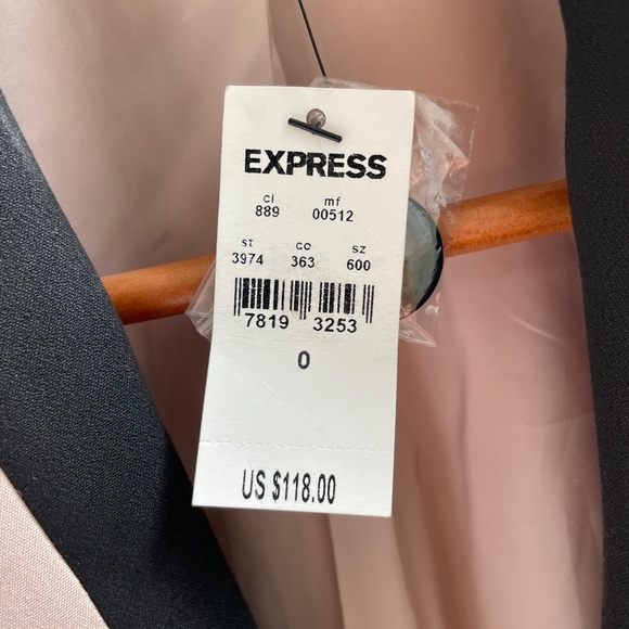 Soft pink blazer - Picture 6 of 6